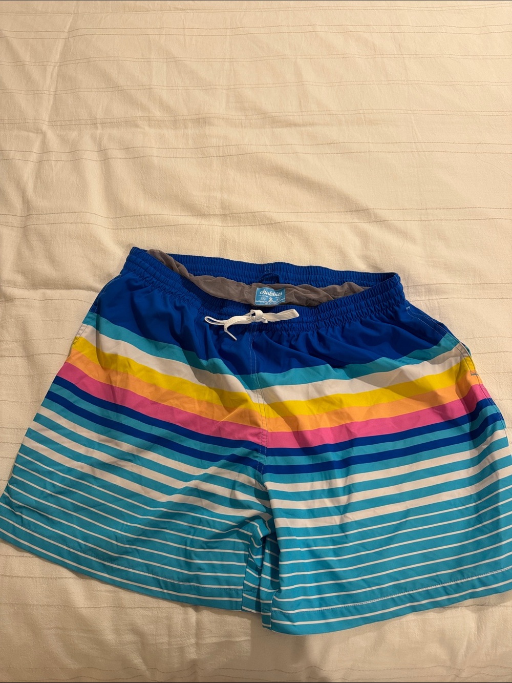 chubbies Men's Blue Rainbow Striped Swim Trunks, XXL 5.5in inseam
